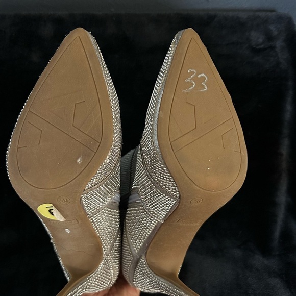 NEW Andiamo ATrendy Silver Rhinestone Side Zip Boots 4” Heel Size 9 - Picture 5 of 7